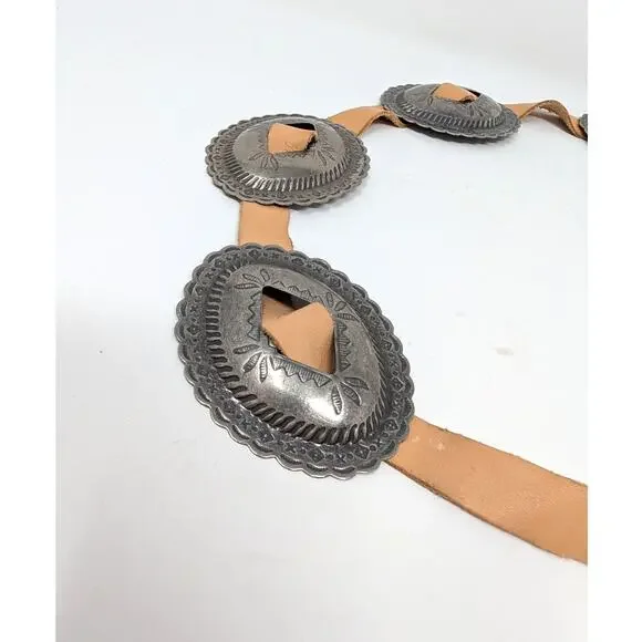Vintage Western Concho Belt Leather Silver Tone Boho Southwestern - Picture 6 of 12
